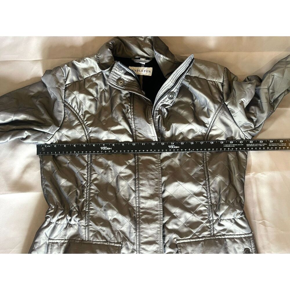 Pendleton Lightweight Gray Silver Puffer Anorak Q… - image 11